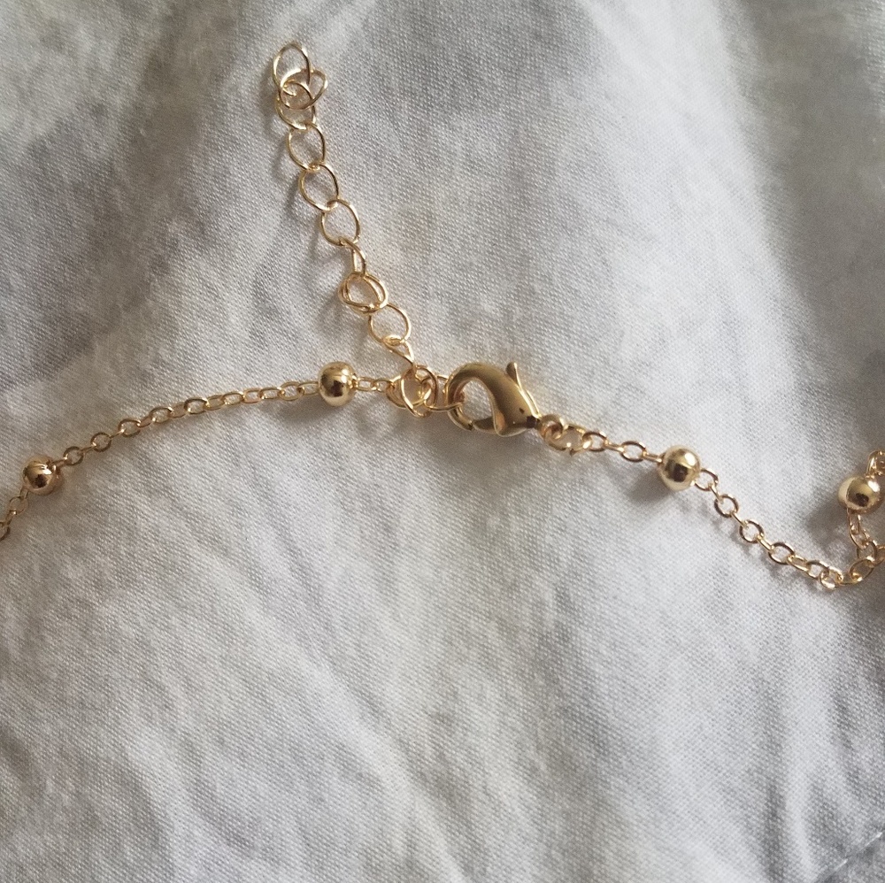 THE LANEY GOLD LIGHT BROWN TASSLE NECKLACE - Picture 4 of 6